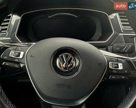 Синій Фольксваген Тігуан, об'ємом двигуна 1.98 л та пробігом 260 тис. км за 22300 $, фото 18 на Automoto.ua