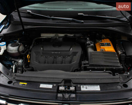 Синий Фольксваген Тигуан, объемом двигателя 2 л и пробегом 140 тыс. км за 18000 $, фото 43 на Automoto.ua