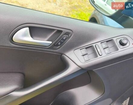 Синий Фольксваген Тигуан, объемом двигателя 1.98 л и пробегом 165 тыс. км за 13400 $, фото 23 на Automoto.ua