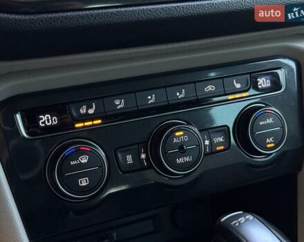 Синий Фольксваген Тигуан, объемом двигателя 2 л и пробегом 253 тыс. км за 22600 $, фото 32 на Automoto.ua