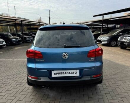 Синій Фольксваген Тігуан, об'ємом двигуна 2 л та пробігом 192 тис. км за 13400 $, фото 6 на Automoto.ua