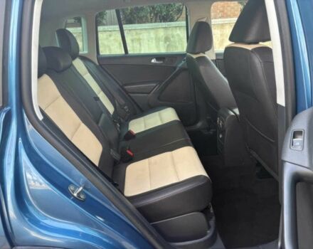 Синій Фольксваген Тігуан, об'ємом двигуна 2 л та пробігом 62 тис. км за 2000 $, фото 10 на Automoto.ua