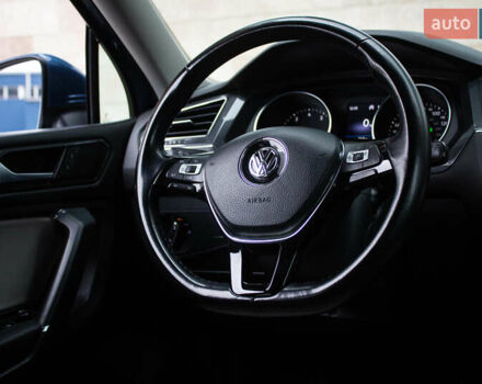 Синий Фольксваген Тигуан, объемом двигателя 2 л и пробегом 140 тыс. км за 18000 $, фото 12 на Automoto.ua