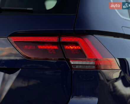 Синий Фольксваген Тигуан, объемом двигателя 2 л и пробегом 253 тыс. км за 22500 $, фото 20 на Automoto.ua