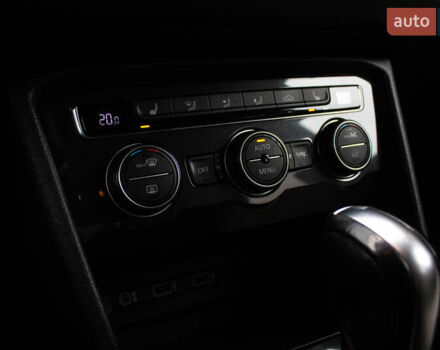 Синий Фольксваген Тигуан, объемом двигателя 2 л и пробегом 140 тыс. км за 18000 $, фото 21 на Automoto.ua