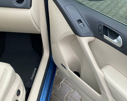 Синій Фольксваген Тігуан, об'ємом двигуна 2 л та пробігом 149 тис. км за 16950 $, фото 61 на Automoto.ua