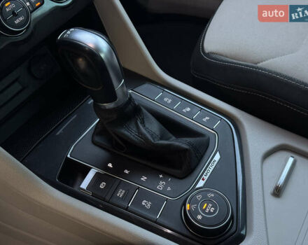 Синий Фольксваген Тигуан, объемом двигателя 2 л и пробегом 253 тыс. км за 22600 $, фото 31 на Automoto.ua