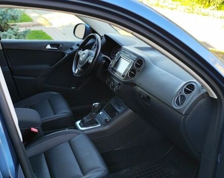 Синій Фольксваген Тігуан, об'ємом двигуна 2 л та пробігом 170 тис. км за 12300 $, фото 1 на Automoto.ua