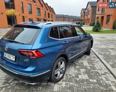 Синий Фольксваген Тигуан, объемом двигателя 1.98 л и пробегом 236 тыс. км за 16500 $, фото 5 на Automoto.ua