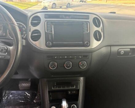 Синій Фольксваген Тігуан, об'ємом двигуна 2 л та пробігом 62 тис. км за 2000 $, фото 8 на Automoto.ua