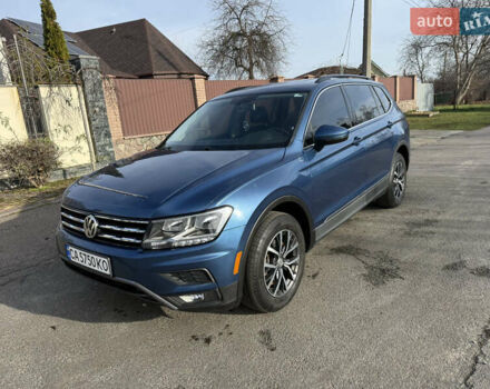 Синій Фольксваген Тігуан, об'ємом двигуна 1.98 л та пробігом 93 тис. км за 19500 $, фото 1 на Automoto.ua