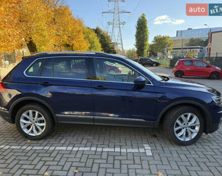 Синий Фольксваген Тигуан, объемом двигателя 2 л и пробегом 74 тыс. км за 30000 $, фото 2 на Automoto.ua