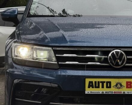 Синій Фольксваген Тігуан, об'ємом двигуна 2 л та пробігом 103 тис. км за 18999 $, фото 6 на Automoto.ua