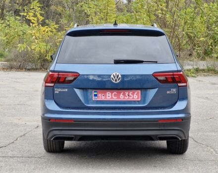 Синий Фольксваген Тигуан, объемом двигателя 0 л и пробегом 250 тыс. км за 14500 $, фото 3 на Automoto.ua