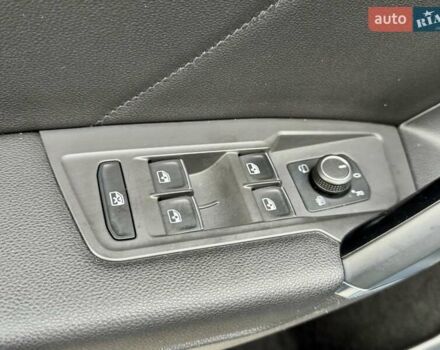 Синій Фольксваген Тігуан, об'ємом двигуна 2 л та пробігом 108 тис. км за 21700 $, фото 19 на Automoto.ua