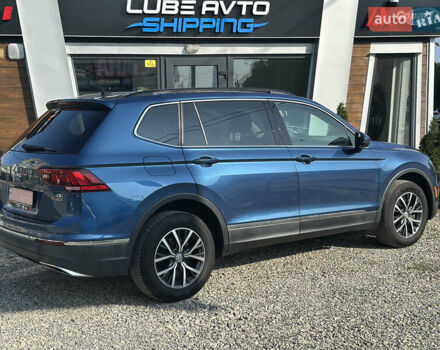 Синий Фольксваген Тигуан, объемом двигателя 2 л и пробегом 233 тыс. км за 15700 $, фото 3 на Automoto.ua