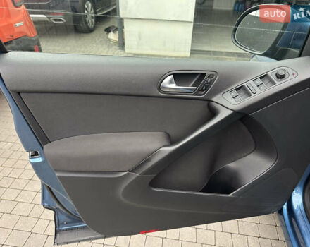 Синій Фольксваген Тігуан, об'ємом двигуна 1.98 л та пробігом 122 тис. км за 13800 $, фото 8 на Automoto.ua