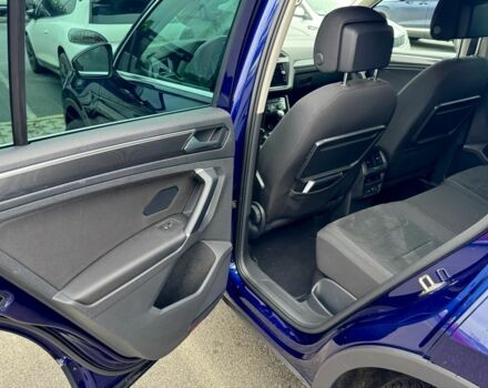 Синий Фольксваген Тигуан, объемом двигателя 2 л и пробегом 101 тыс. км за 25500 $, фото 6 на Automoto.ua