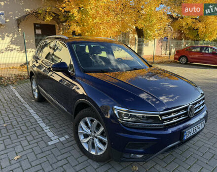 Синий Фольксваген Тигуан, объемом двигателя 2 л и пробегом 74 тыс. км за 30000 $, фото 3 на Automoto.ua