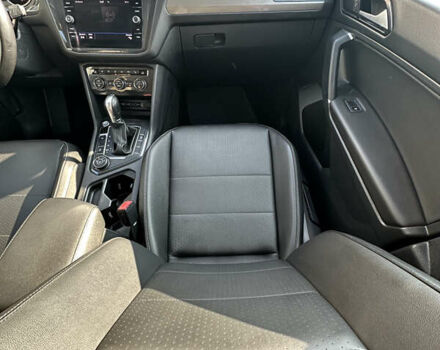 Синий Фольксваген Тигуан, объемом двигателя 2 л и пробегом 233 тыс. км за 15700 $, фото 10 на Automoto.ua