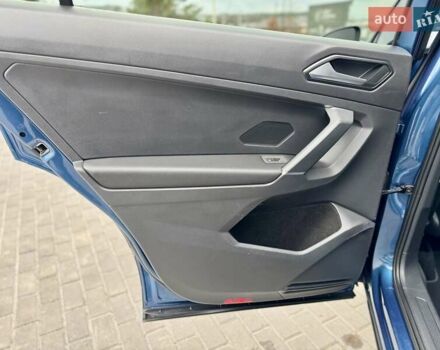 Синій Фольксваген Тігуан, об'ємом двигуна 2 л та пробігом 108 тис. км за 21700 $, фото 25 на Automoto.ua