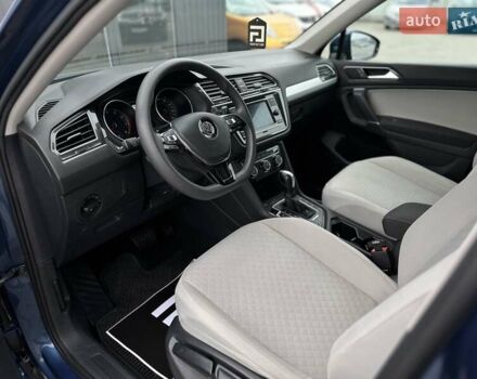 Синий Фольксваген Тигуан, объемом двигателя 2 л и пробегом 152 тыс. км за 16500 $, фото 29 на Automoto.ua