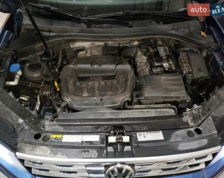 Синий Фольксваген Тигуан, объемом двигателя 1.98 л и пробегом 125 тыс. км за 4000 $, фото 11 на Automoto.ua