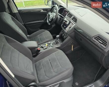 Синий Фольксваген Тигуан, объемом двигателя 2 л и пробегом 81 тыс. км за 27800 $, фото 42 на Automoto.ua