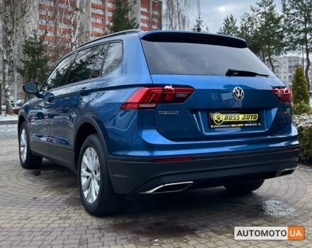Синій Фольксваген Тігуан, об'ємом двигуна 2 л та пробігом 190 тис. км за 16900 $, фото 4 на Automoto.ua