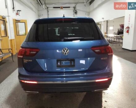 Синий Фольксваген Тигуан, объемом двигателя 1.98 л и пробегом 125 тыс. км за 4000 $, фото 5 на Automoto.ua