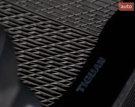 Синий Фольксваген Тигуан, объемом двигателя 1.98 л и пробегом 126 тыс. км за 18500 $, фото 15 на Automoto.ua