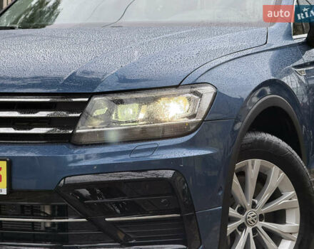 Синий Фольксваген Тигуан, объемом двигателя 1.98 л и пробегом 103 тыс. км за 18999 $, фото 2 на Automoto.ua