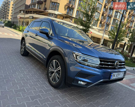 Синій Фольксваген Тігуан, об'ємом двигуна 2 л та пробігом 55 тис. км за 18500 $, фото 21 на Automoto.ua