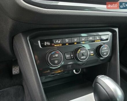 Синий Фольксваген Тигуан, объемом двигателя 2 л и пробегом 81 тыс. км за 27800 $, фото 28 на Automoto.ua