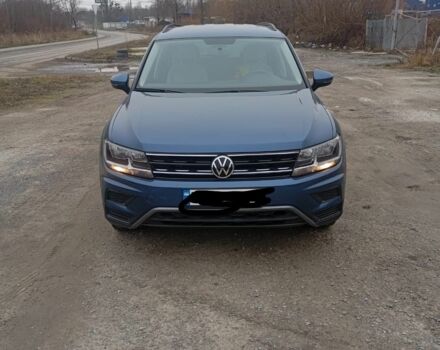 Синий Фольксваген Тигуан, объемом двигателя 0 л и пробегом 49 тыс. км за 16908 $, фото 1 на Automoto.ua