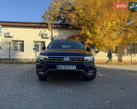 Синий Фольксваген Тигуан, объемом двигателя 2 л и пробегом 74 тыс. км за 30000 $, фото 5 на Automoto.ua