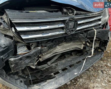 Синий Фольксваген Тигуан, объемом двигателя 2 л и пробегом 109 тыс. км за 11100 $, фото 2 на Automoto.ua