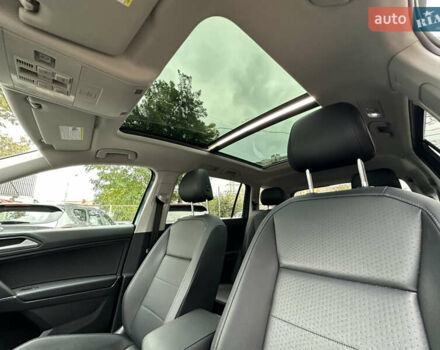 Синій Фольксваген Тігуан, об'ємом двигуна 2 л та пробігом 35 тис. км за 25500 $, фото 20 на Automoto.ua