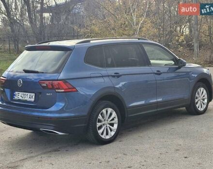Синий Фольксваген Тигуан, объемом двигателя 2 л и пробегом 174 тыс. км за 16500 $, фото 4 на Automoto.ua