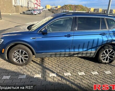 Синий Фольксваген Тигуан, объемом двигателя 2 л и пробегом 150 тыс. км за 25000 $, фото 1 на Automoto.ua