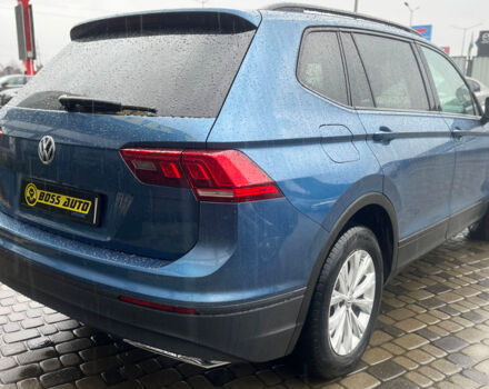 Синий Фольксваген Тигуан, объемом двигателя 2 л и пробегом 60 тыс. км за 17500 $, фото 6 на Automoto.ua
