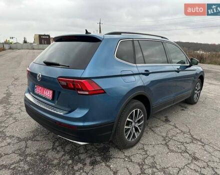 Синий Фольксваген Тигуан, объемом двигателя 2 л и пробегом 213 тыс. км за 17800 $, фото 5 на Automoto.ua