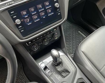 Синий Фольксваген Тигуан, объемом двигателя 1.98 л и пробегом 99 тыс. км за 20499 $, фото 17 на Automoto.ua