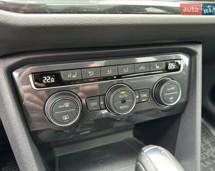 Синій Фольксваген Тігуан, об'ємом двигуна 2 л та пробігом 35 тис. км за 25500 $, фото 30 на Automoto.ua