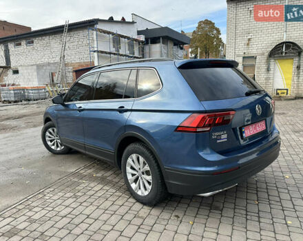 Синій Фольксваген Тігуан, об'ємом двигуна 2 л та пробігом 192 тис. км за 16999 $, фото 16 на Automoto.ua
