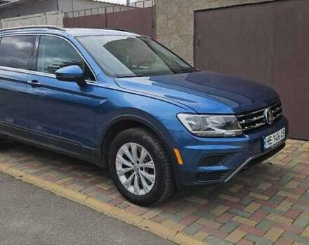 Синий Фольксваген Тигуан, объемом двигателя 2 л и пробегом 153 тыс. км за 19350 $, фото 3 на Automoto.ua