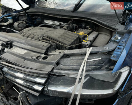 Синий Фольксваген Тигуан, объемом двигателя 2 л и пробегом 109 тыс. км за 11100 $, фото 9 на Automoto.ua