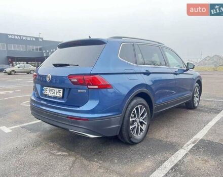 Синій Фольксваген Тігуан, об'ємом двигуна 2 л та пробігом 144 тис. км за 19700 $, фото 4 на Automoto.ua