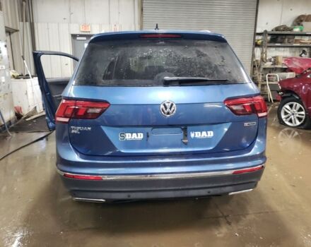 Синий Фольксваген Тигуан, объемом двигателя 2 л и пробегом 137 тыс. км за 14300 $, фото 4 на Automoto.ua