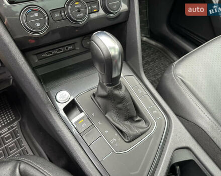 Синій Фольксваген Тігуан, об'ємом двигуна 2 л та пробігом 35 тис. км за 25500 $, фото 28 на Automoto.ua